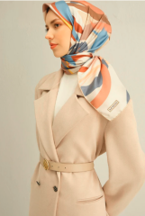Armine Eşarp