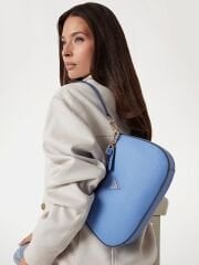 Noelle 4G logo shoulder bag