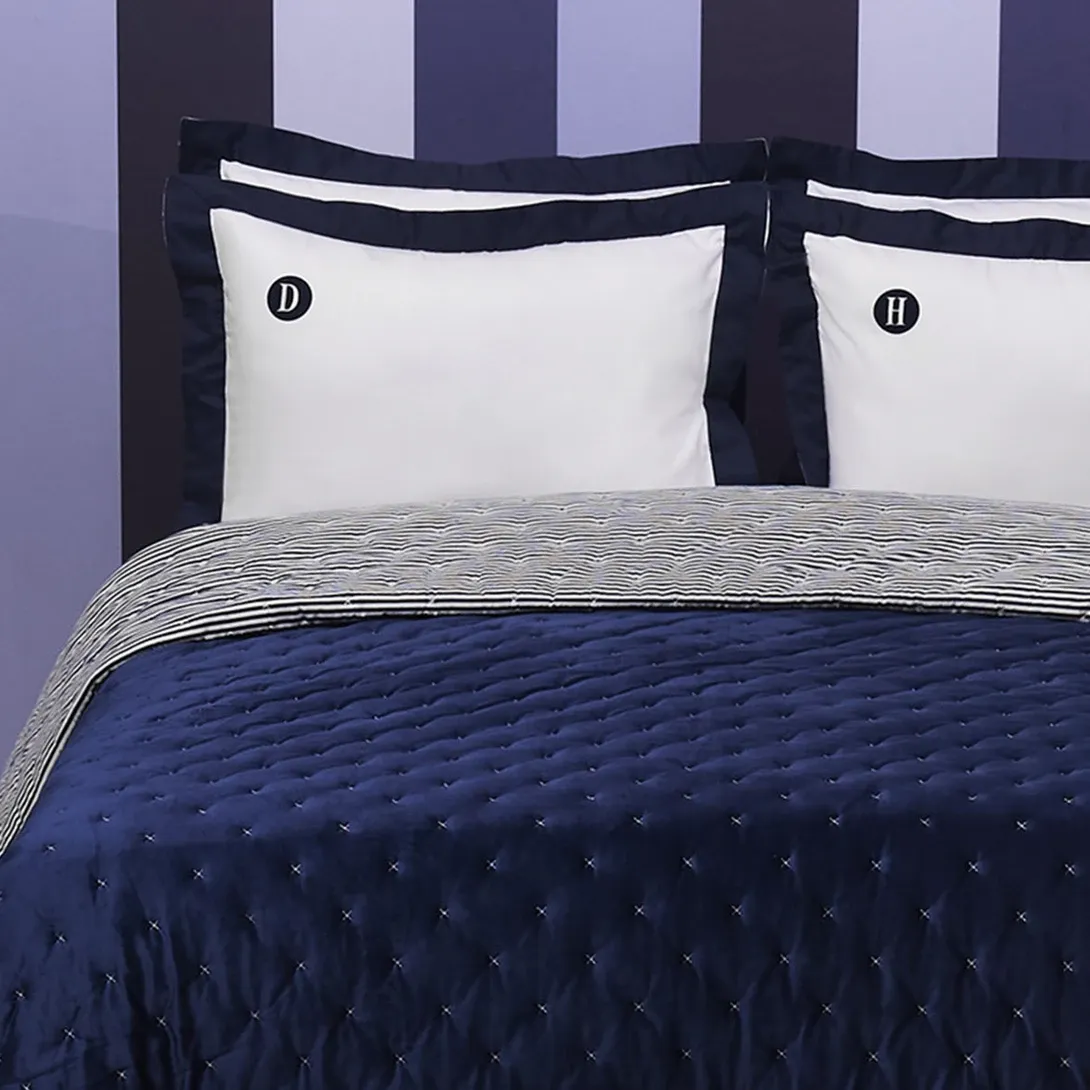 Karaca Home x 2Wins Initial Çift Kişilik Yatak Örtüsü
