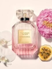 Victoria's Secret Bombshell Parfüm ve Losyonu İkili Hediye Seti
