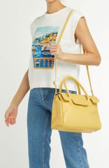 GEORGE HOGG SMART Yellow Women's Leather Bag
