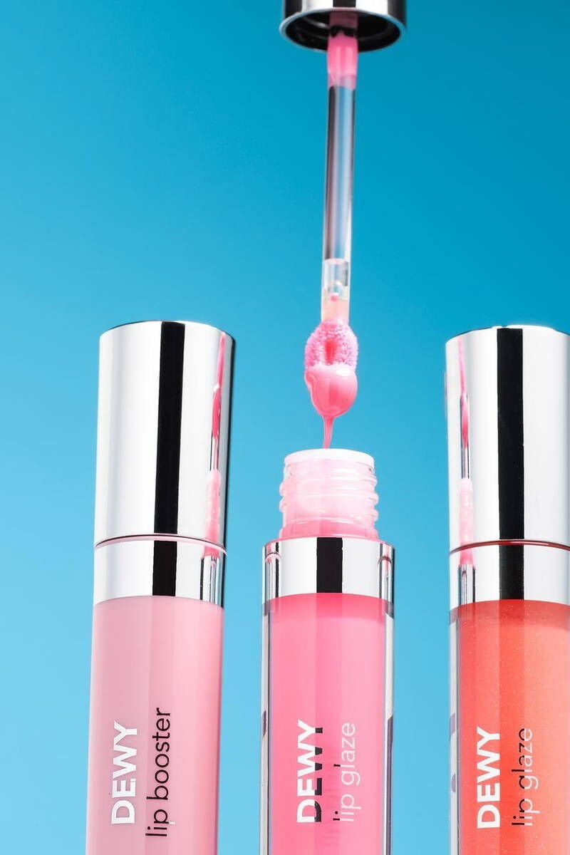 Dewy Lip Glaze Parlak & Dolgun Görünüm Veren Yapışmayan Dudak Parlatıcısı