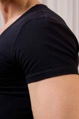 Açık V Yaka Siyah Erkek T-Shirt