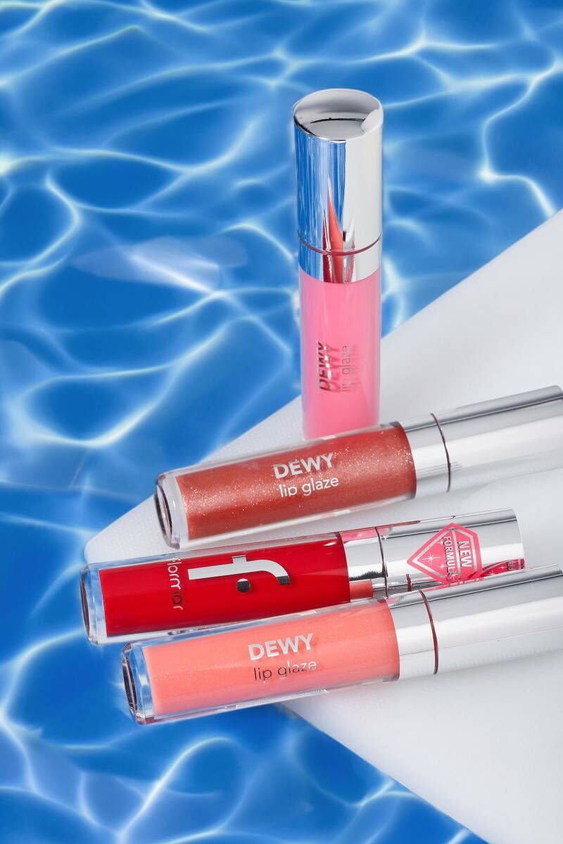 Dewy Lip Glaze Parlak & Dolgun Görünüm Veren Yapışmayan Dudak Parlatıcısı