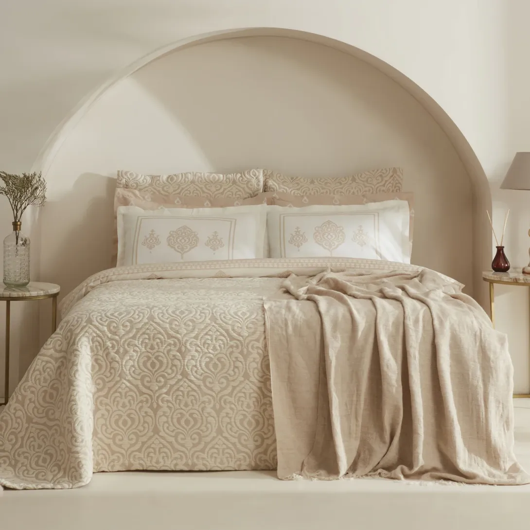 Karaca Home Helen 8 Parça Çeyiz Seti Gold