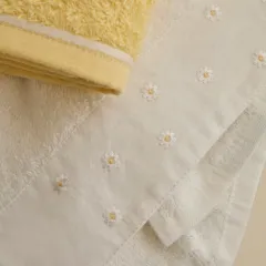طقم مناشف وجه تيا من كاشمير هوم، قطعتين، أبيض فاتح