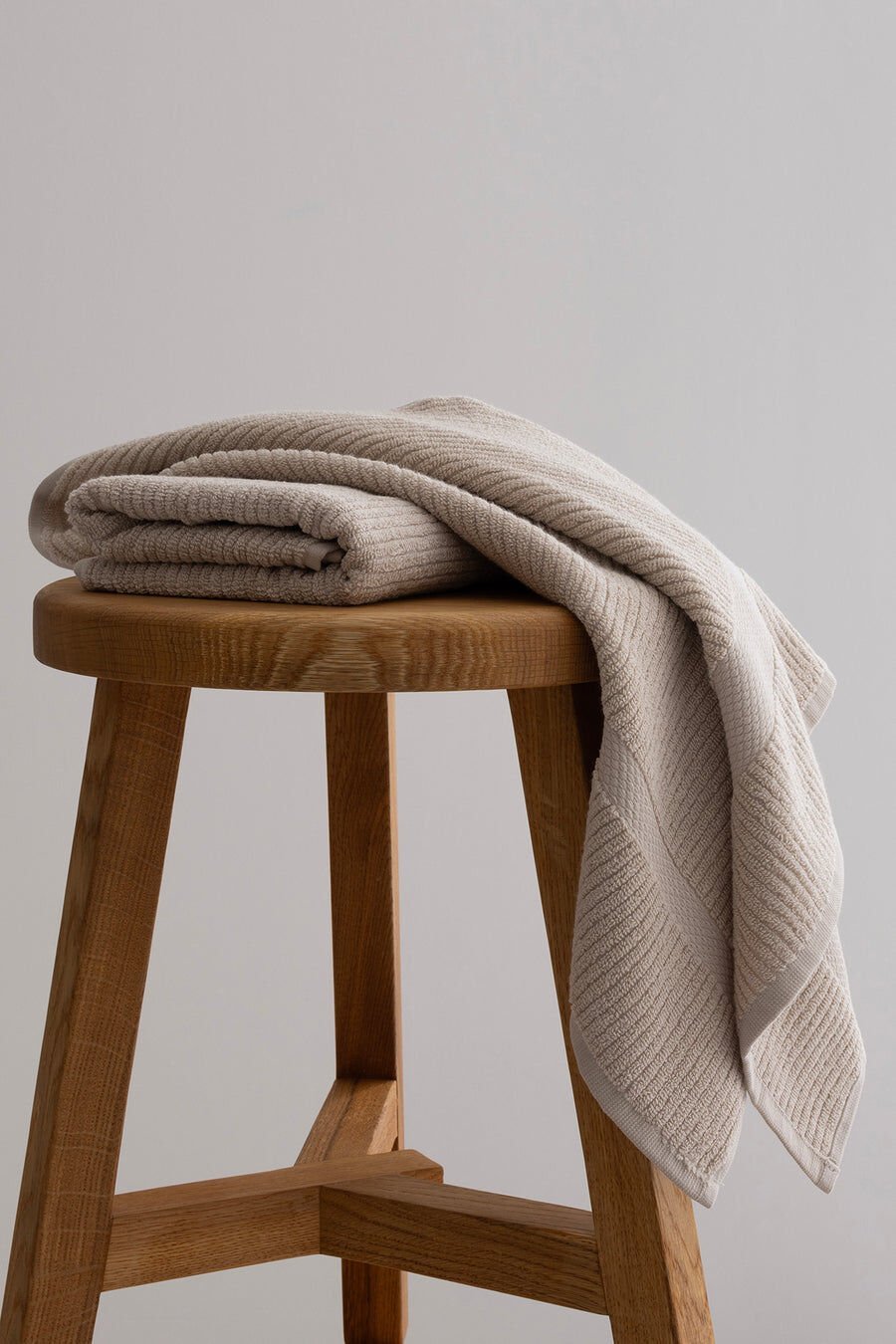 IVORY BEIGE WIRE MICRO FIBER 100% COTTON 2-PIECE HAND AND FACE TOWEL SET 50 X 90 - 50 X 90