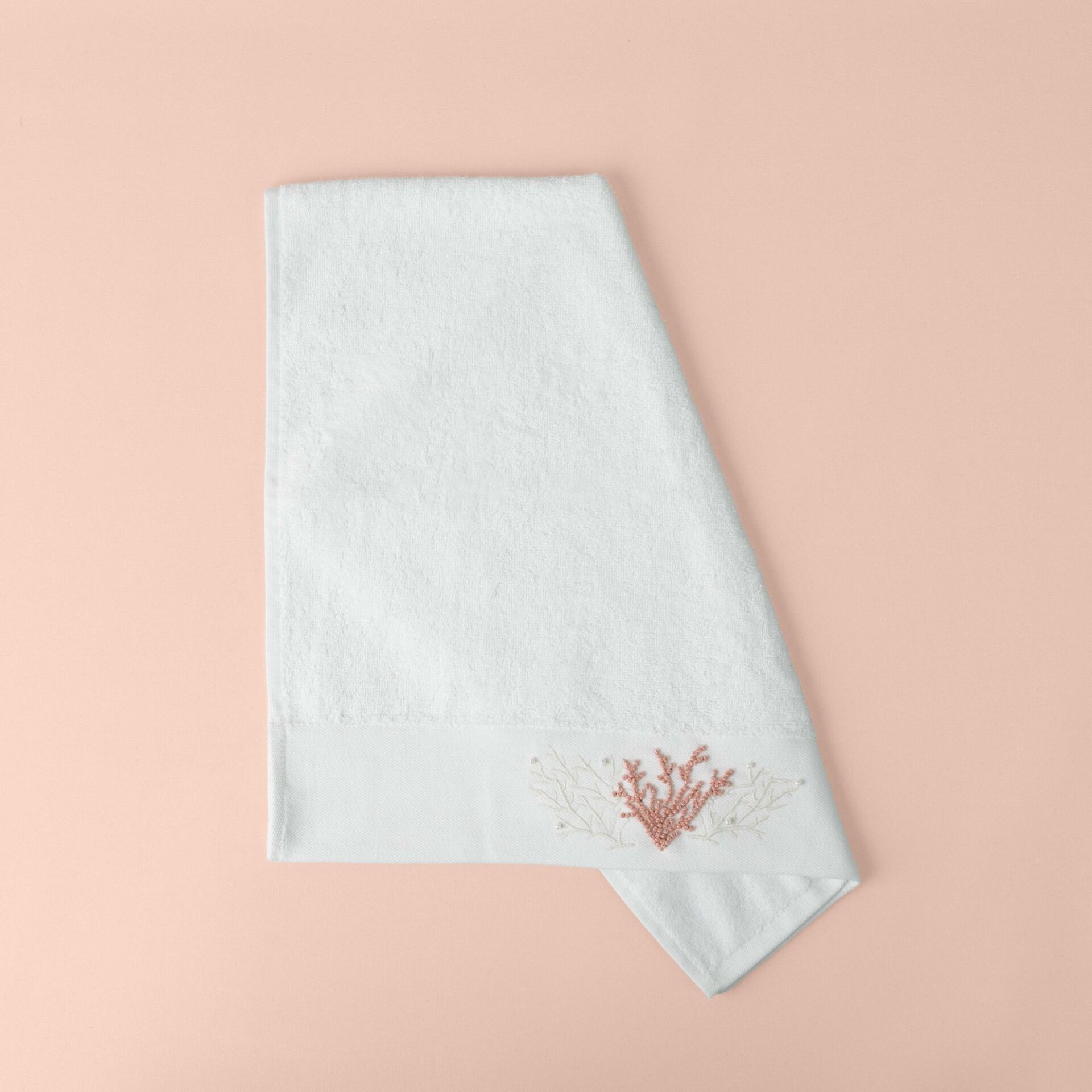 Linens Coral Bamboo Face Towel 50x85 Cm White