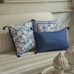 Karaca Home Rosario Püsküllü Dolgulu Kırlent 45X45 cm Mavi Beyaz