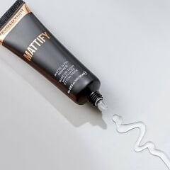 MAKEUP REVOLUTION LONDON Matte & Fix Matlaştırıcı Makyaj Bazı