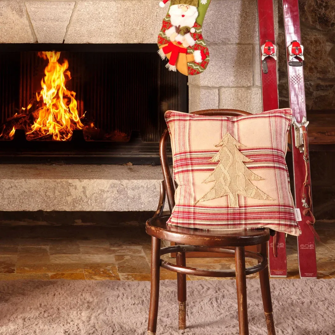 Karaca Home Woodland Bej Ağaçlı Cozy Kırlent 45 cm x 45 cm